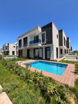 Mct Gayrimenkul'den Kapızlı Da 3+1 Lüks Satılık Villa