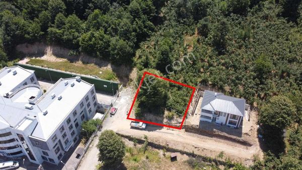 Ruşen Aydın Gayrimenkul'den Kaynaşlı Merkezde Satılık Arsa