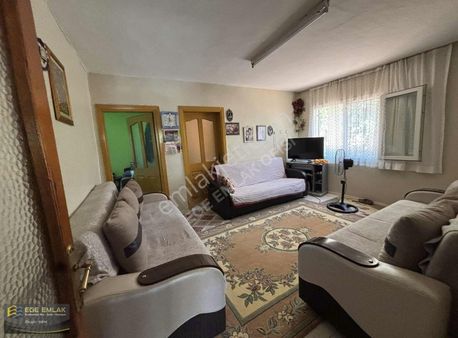 Ege Emlaktan Yeni Karaköyde Müstakil Bahçeli