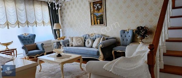 Arnavutköy Merkezde 3+2 Eşyalı Lüx Satılık Dublex