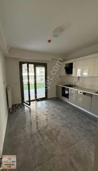 Emlakyap'tan Bizim Mahalle 4+1 Bahçe Katı 206m2 Satılık Daire