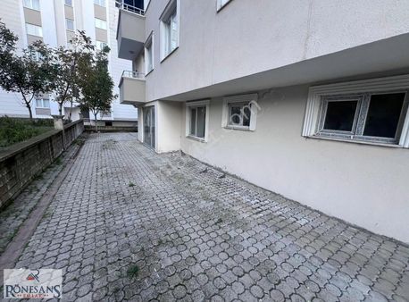 Rönesans Emlak'tan Atakent Tramvayın Bir Üst Sokağı Dükkan