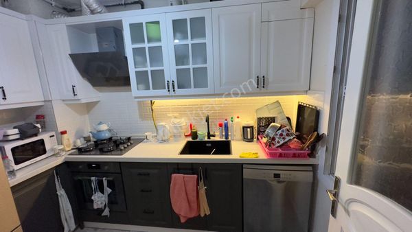 Üçyol Metro Yakını 3+1 Tadilatlı Doğalgazlı Deniz Manz Daire