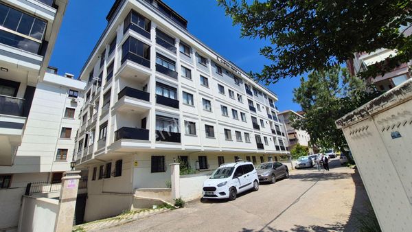 Maltepe Küçükyalıda, Metroya,e-5 E Yakın, Satılık 3+1 Dublex Daire