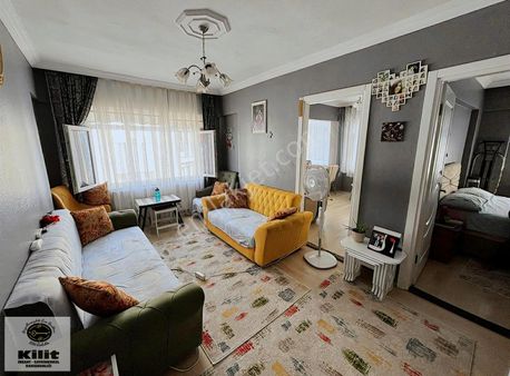 Bandırma Çarşı Merkezde Satılık 2+1 Daire