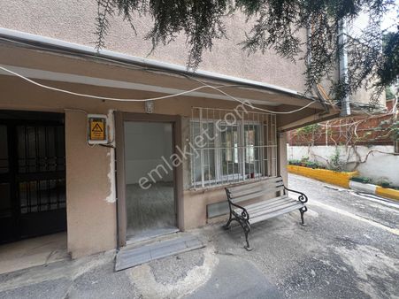 Aydın Team'den Eyüp Meydanda 30m2 Düz Giriş Kiralık Depo-ofis