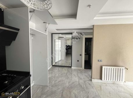 Merkezi Konumda Kiralık Eşyasız 1+1 Ofis