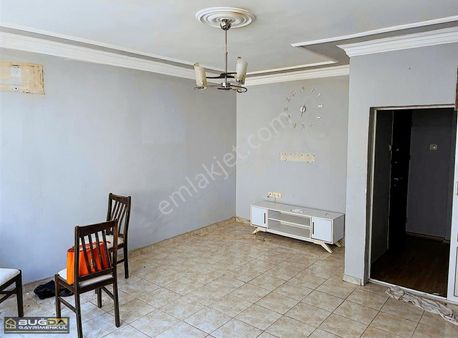 Yenişehir Pirireis Mahallesinde Kiralık 3+1 Daire