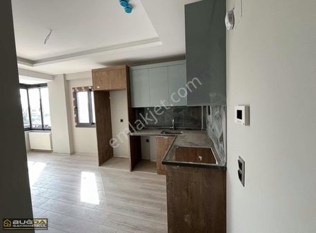 34. Cadde Üzerinde Satılık 2+1 Daire