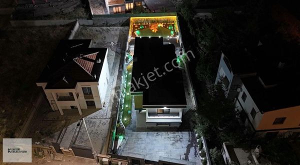 Emlak Ofisimden Erkilet Mah.de 5,5+1 Havuzlu Lüks Villa