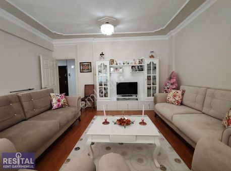 Güzelyalı Eğitim Mah. 3+1 145 M2 Kombili Geniş Daire