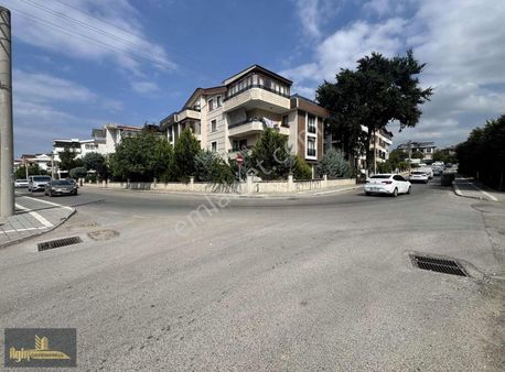 Dere Mah.388 M2 Satılık Arsa 3 Kat İmarlı 6 Adet 2+1 Yapılabilir