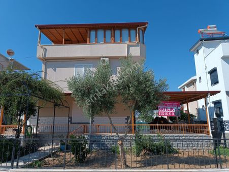 Davutlar Sahil Sit. Denize Yürüme Mesafesinde Satılık Yazlık Ev