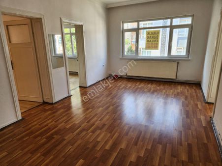 Burak Emlak'dan Kiralık Daire Cebeci Güvey Sk. 3+1 Katta
