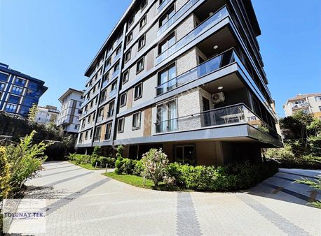 Has Bahçe Evlerinde Müstakil Bahçe Kullanımlı 2+1 Geniş Daire