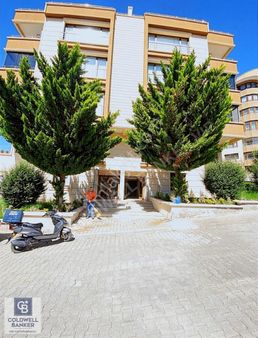 Çankaya Hilal Mah.'nde 4+1 Satılık Giyinme Odalı Lüks Daire