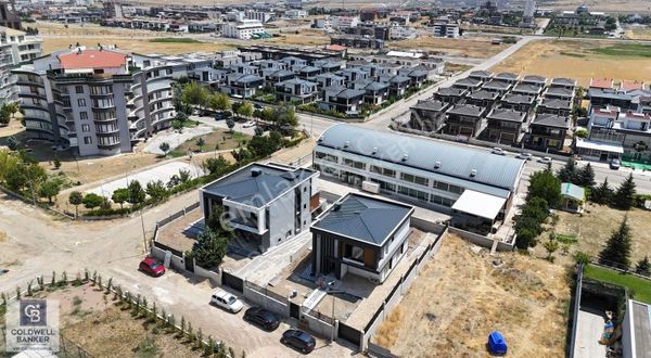 Yeni Bağlıca 6+2 Natamam Satılık Villa