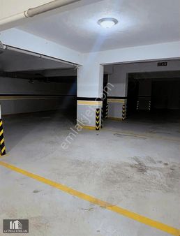 Fenerbahçe Dalyan Sahilde Deniz Manzaralı 3+1 140 M2 Balkonlu