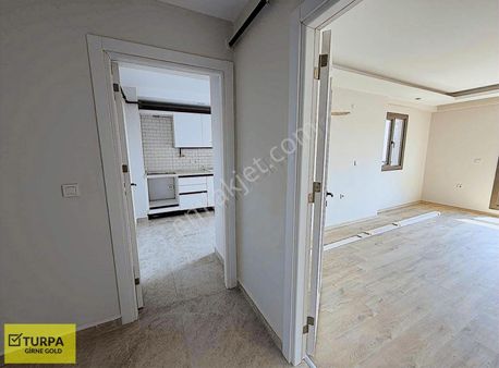 Çiğli Esentepede Sıfır Deniz Manzaralı Fırsat Daire