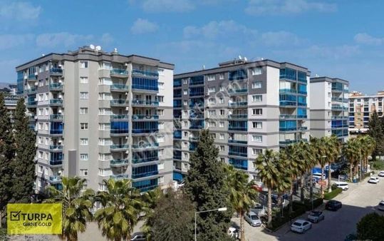 Bornova Site İçinde Havuzlu Satılık 3+1