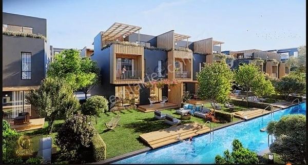 Öğretmen'den Aracifliğinde 4+1 Ulturalüx Villa