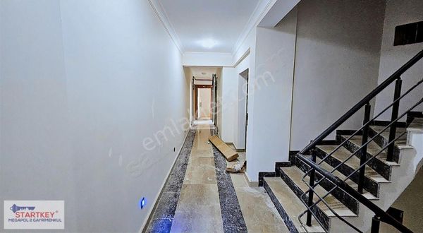 Menemen Ulukentte Cadde Üzerinde Sıfır 2+1 Satılık