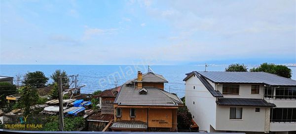 Deniz Manzaralı Güzelyalıda 3+1 Süper Satılık Daire