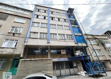Bağcılar Fatih Mah. 220m2 Wc'li Yonca Asansörlu Kiralık İş Hanı Katı