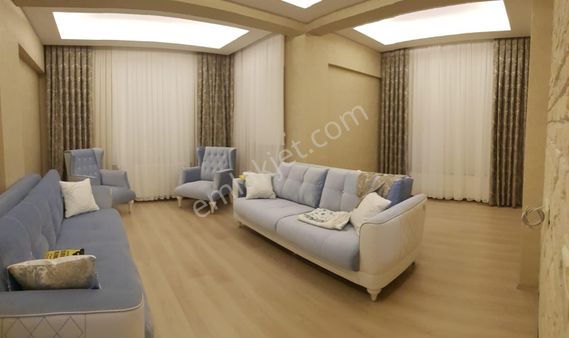 Araplar İl Jandarma Karşısı İçi Yapılı Satılık 3+1 Daire