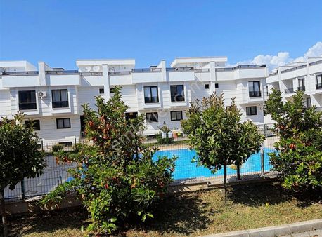 Yalova Merkez Arma Konaklarında Satılık İkiz Villa