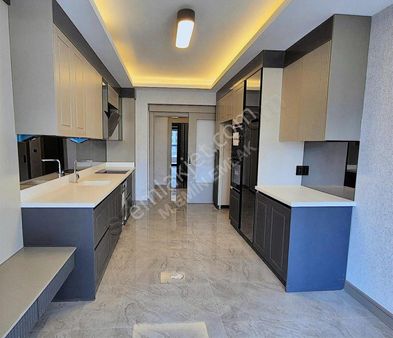 **net 170 M²** Süper Lüx 4+1**giyinme Odası+ebv. Banyo
