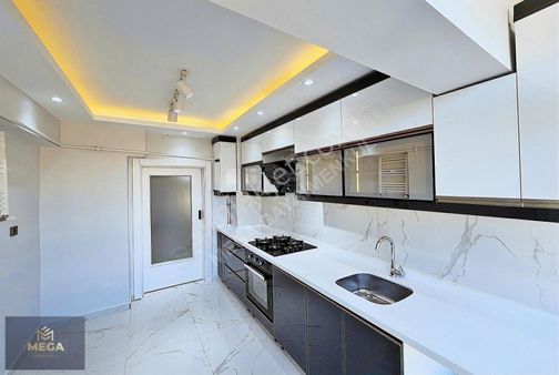 Mega'dan Adnan Menderes'te Full Yapılı 4+1 Lüx Dublex