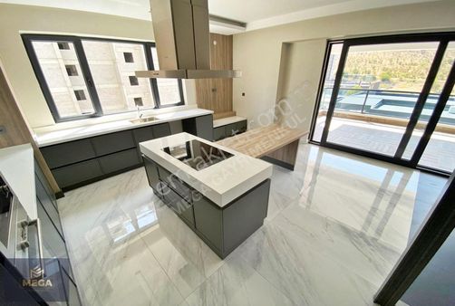 Ovacık Bulvar Manzaralı Lüx Yapılı 4.5+1 Daire