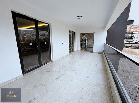 Mega'dan Ovacık Merkez'de İnce Tasarımlı , Sıfır,lüx 4+1 Site
