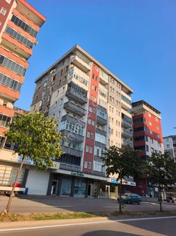 Truva//nazım Demirci'den Tekkeköy Merkez Satılık 2+1 Geniş Daire