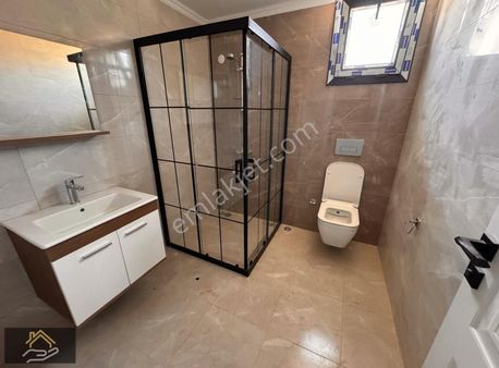 Karlık Gayrimenkulden Çevre Yolunda Satılık 1+1 Daire