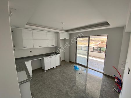 Aktif Emlak'tan Saraycık Mah'de 4+1 Sıfır Binada Daire!!!