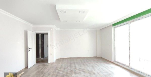 Ilıca’da Merkezi Konumda Sıfır 4+1 Dubleks Daire