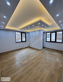 Çekmeköy Cumhuriyet Mah. Aradığınız 2+1 Satılık Lüx Daire