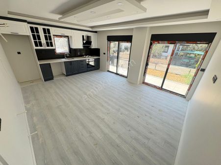 Arya Gayrimenkul'den Güre'de Deniz Manzaralı 4+1 Villa