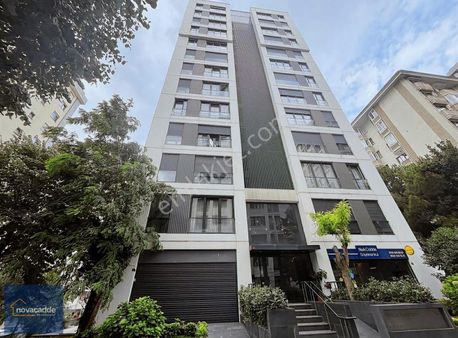 Bostancı Şenesenevler'de Yeni Binada Satılık Dükkan & Mağaza