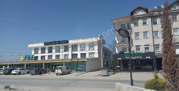 Sapancada Cadde Üzeri Merkezi Konumda Eşyalı 1+1 Lüx Daire Satılık