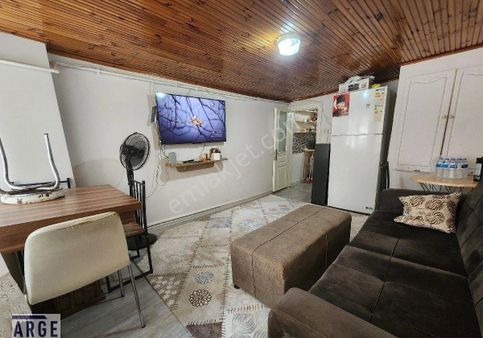 Balat Fener'de 1. Katta 1+1 Satılık Daire