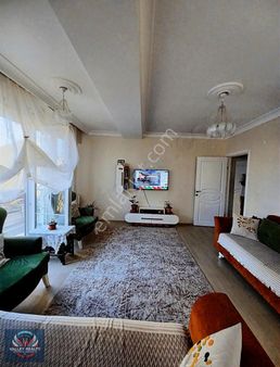 Valley Realty'den Çobançeşmede Uygun Konumda, Ferah 2+1 Daire