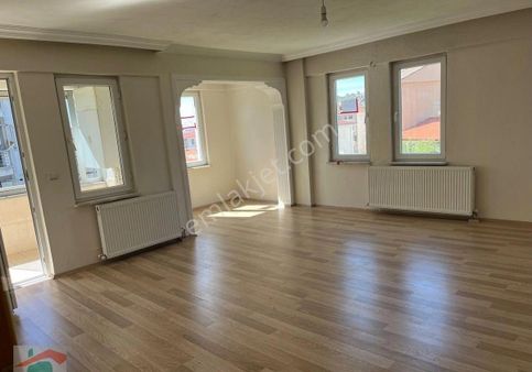 Kemerköprü , Cami İlerisi Kiralık 140 M2 3+1 Çift Balkon, Çift Wc Banyolu Kat :3