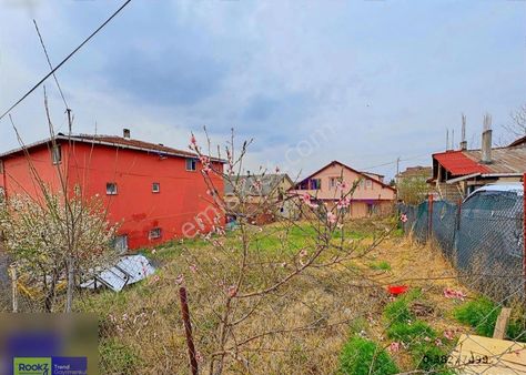 Çekmeköy Ömerli Koçullu İmarlı 371 M2 Arsa