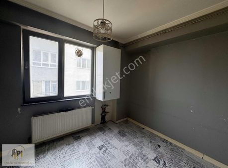 Pi Emlak'tan Espark Karşısında Kiralık Apart Daire