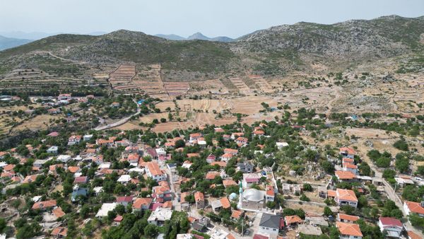 Joker: Marmaris Taşlıca Köy Yerleşimine 190 Metre Yakınlıkta Satılık