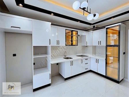 Pi Emlak'tan Çamlıca'da 3+1 Ferah Daire