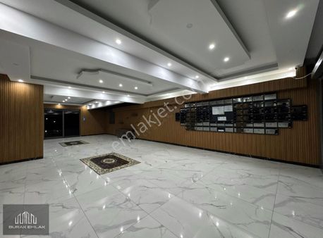 Burak'tan K.garajlı G.odalı, 205m2 10.kat 4+1 Dev Teras Balkonlu